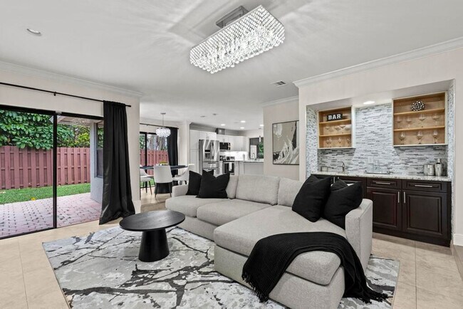 Primary Photo - 13575 Columbine Ave