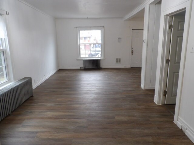 Building Photo - 65 Deerfield Ave