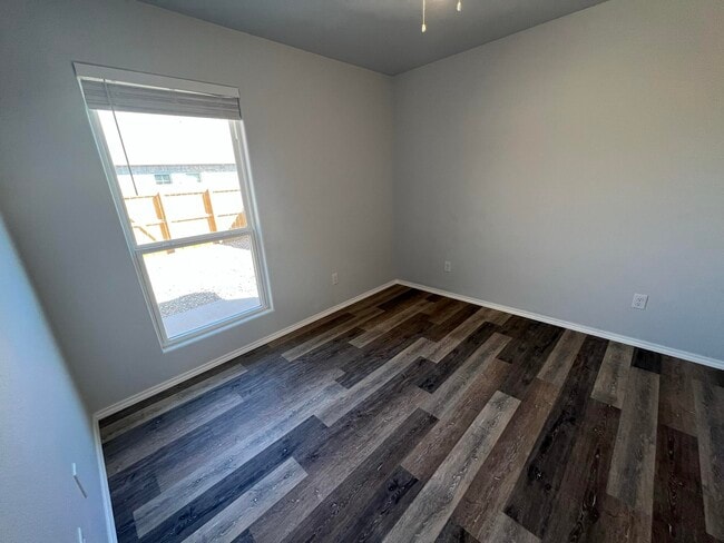 Building Photo - 5606 Jarvis St