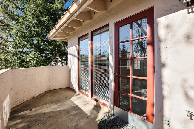 Building Photo - 10252 Danube Dr