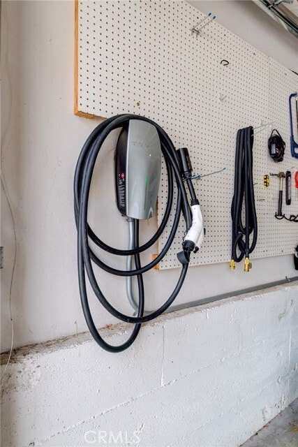 Building Photo - 1924 Ruhland Ave