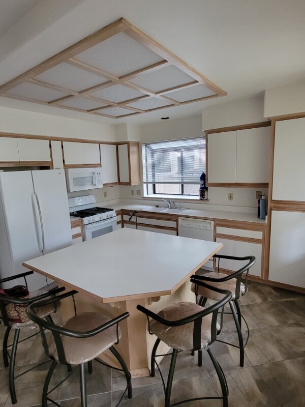 Building Photo - 5116 Lady Di Way