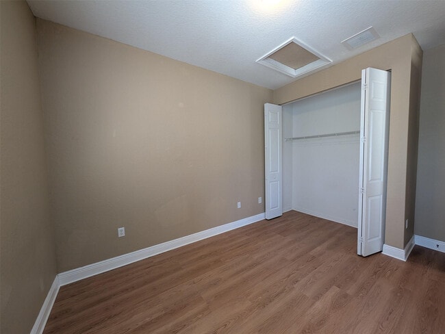 Building Photo - 2851 Prospect Rd