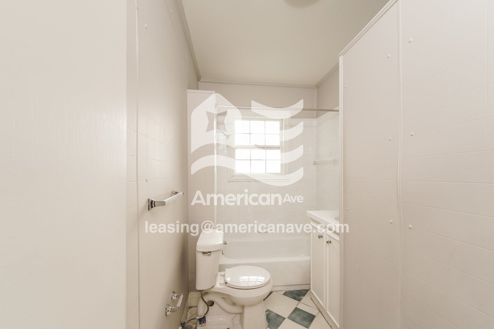 Building Photo - 3260 Balsam Ave SW