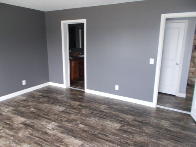 Building Photo - Large, Beautiful Home North of Richmond