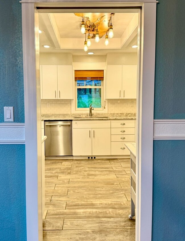 Building Photo - So close to the water you can hear the ferry announcements....oh and the sunrise is spectacular