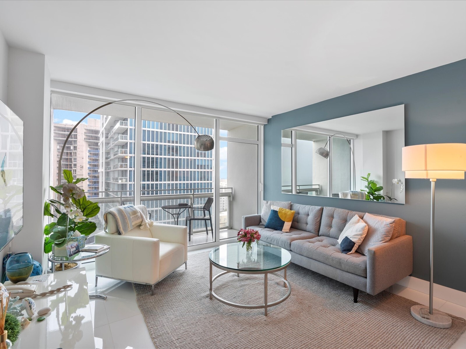 Building Photo - 6801 Collins Ave