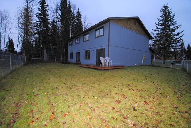 Building Photo - 4922/4924 Princeton Drive