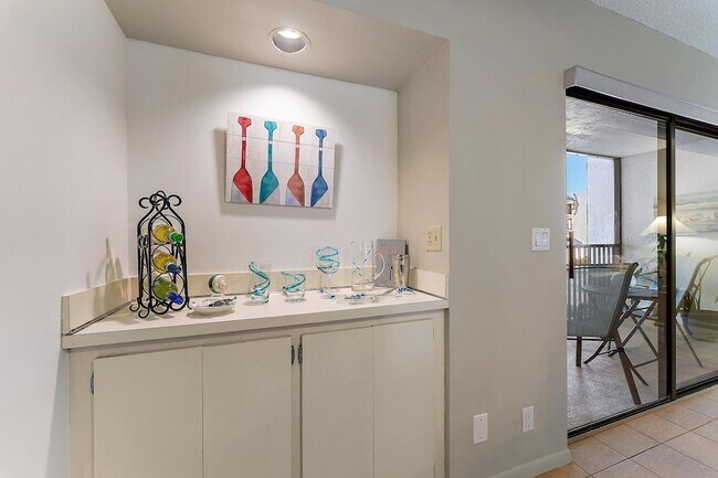 Building Photo - 1605 S US Hwy 1