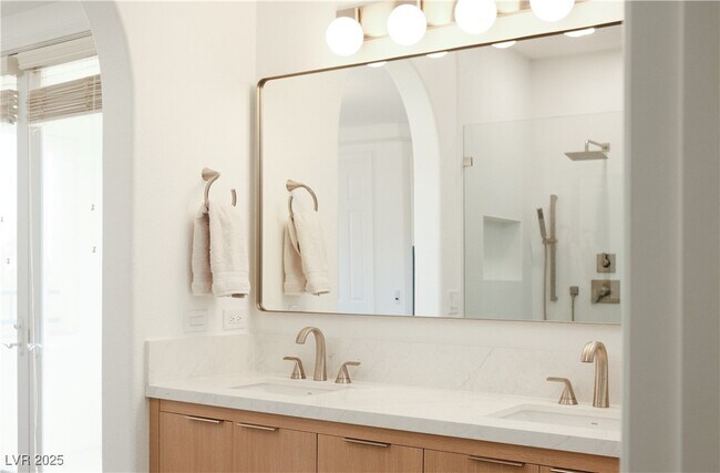 Building Photo - 2276 Aragon Canyon St