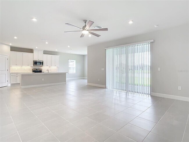 Building Photo - 16876 Castoro Dr
