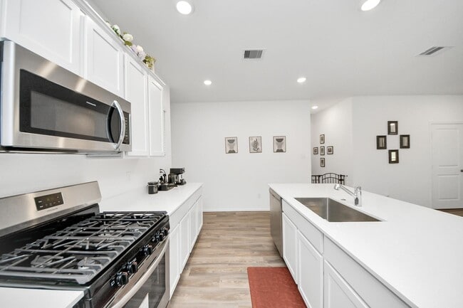 Building Photo - 5418 Rabbit Crk Ln