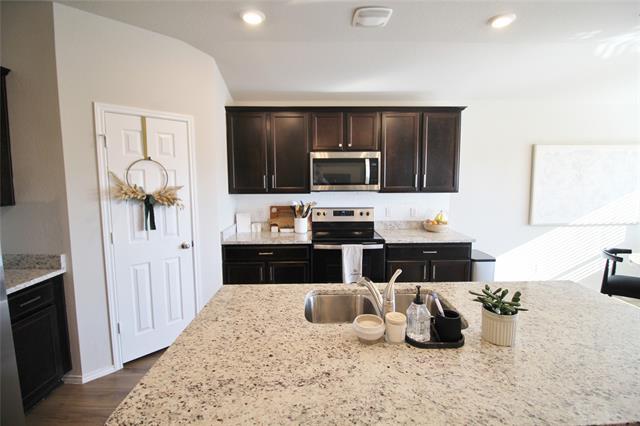 Building Photo - 3333 Brosnan Rd