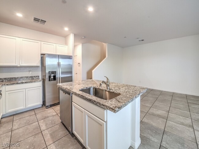 Building Photo - 462 Ylang Pl