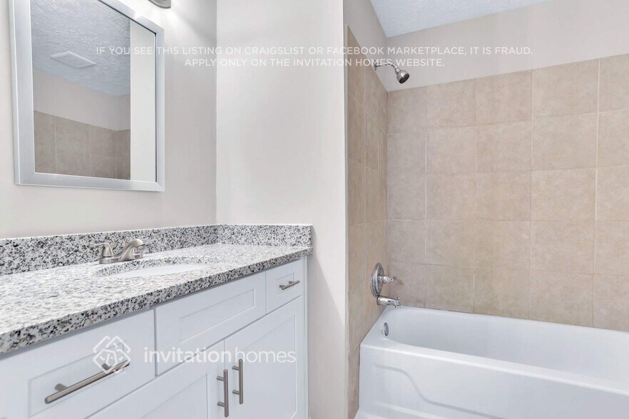 Building Photo - 3301 Bramblevine Cir