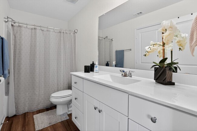 Building Photo - 4-Bedroom Home in Meridian | Move-In Ready with Resort-Style Amenities