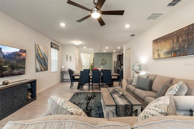 Building Photo - 7195 Oakmoss Loop