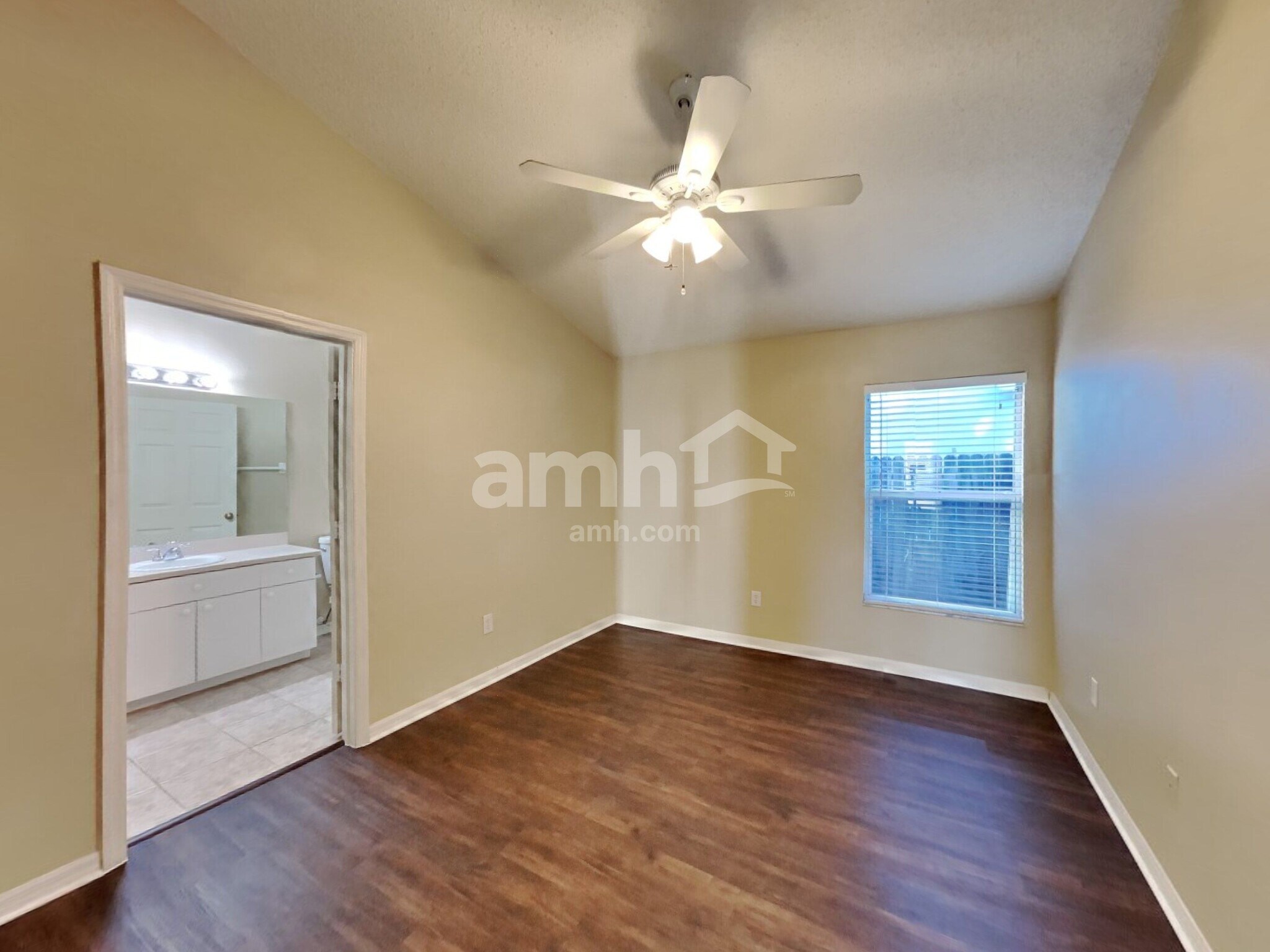 Building Photo - 22747 Saint Thomas Cir