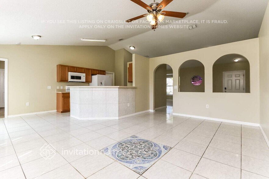 Building Photo - 623 Brockton Dr