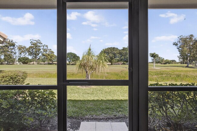 Building Photo - 259 Old Meadow Way