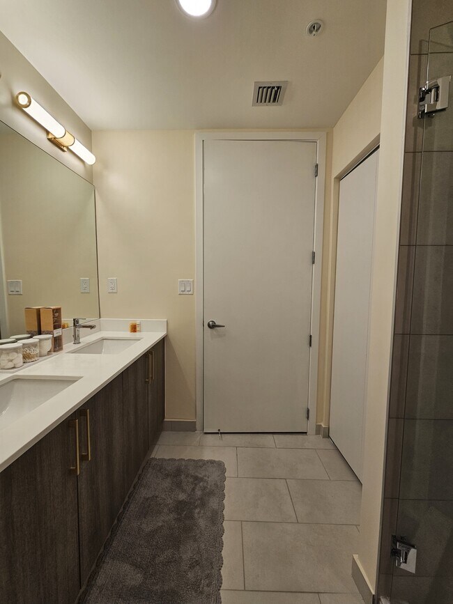 Building Photo - 26589 Rosewood Pointe Dr