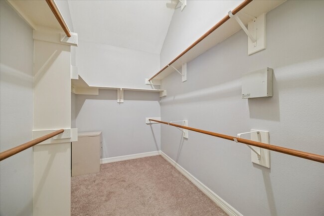 Building Photo - 3115 Cedar Knolls Dr