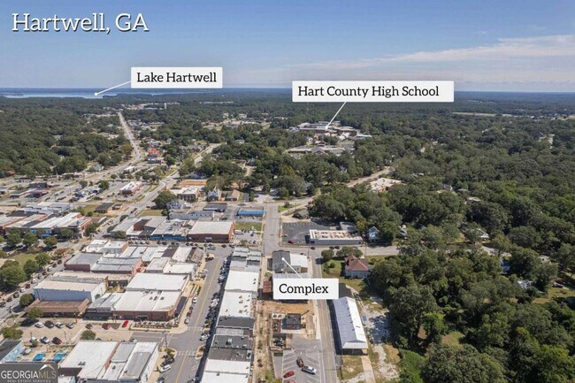 Building Photo - 86 S Forest Ave