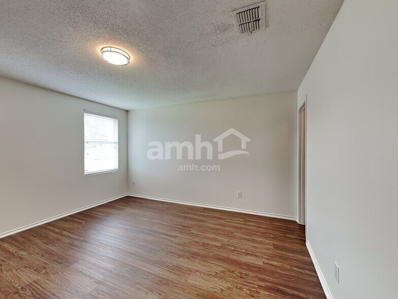 Building Photo - 3017 Dusty Ridge Dr