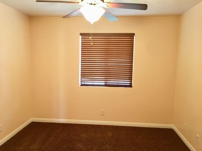 Building Photo - Treasure Valley Home