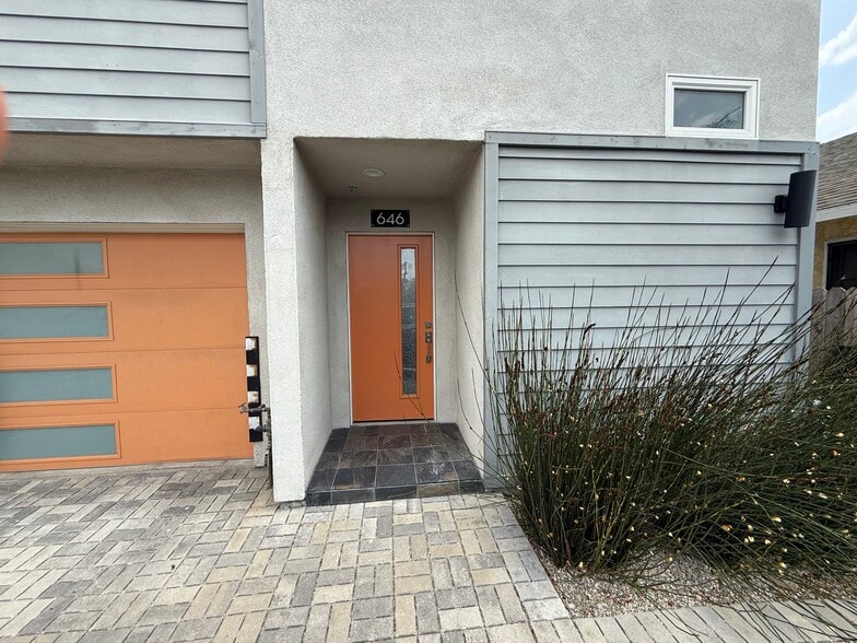 ENTRY WITH ATTACHED GARAGE - 646 N Serrano Ave