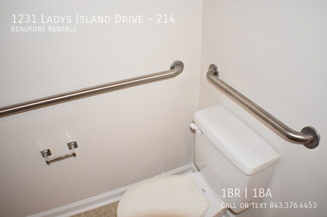 Building Photo - 1231 Ladys Island Dr