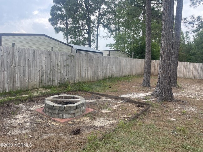 Building Photo - 3337 Redfox Rd