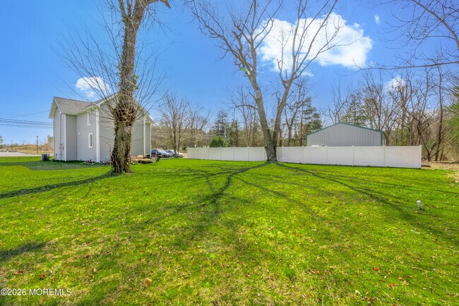 Building Photo - 26 Toms River Rd