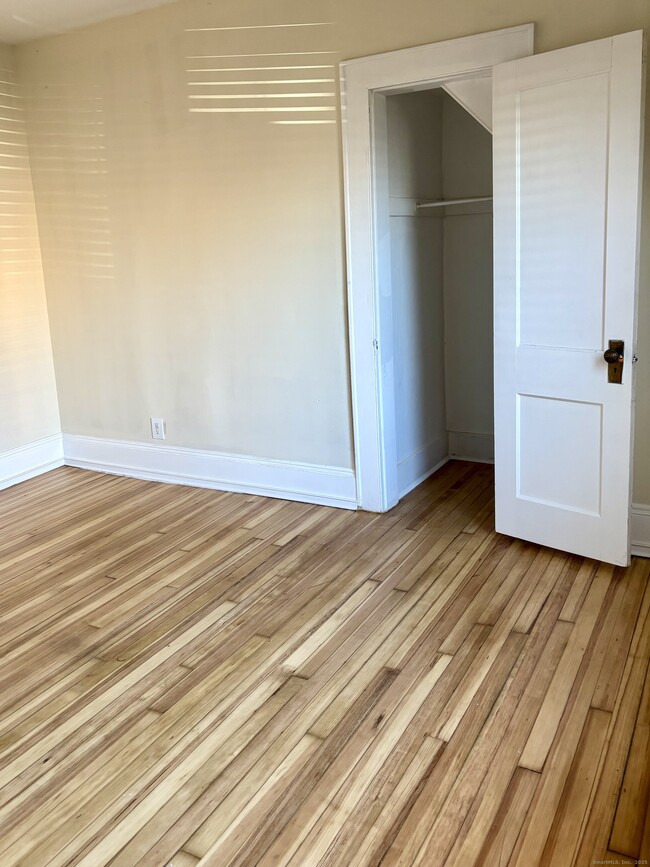 Building Photo - 129 Post Rd