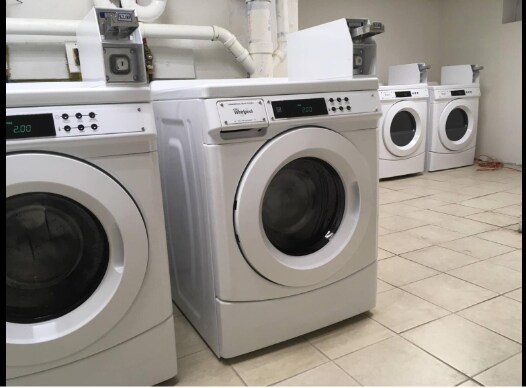 Building Photo - 76 Providence St