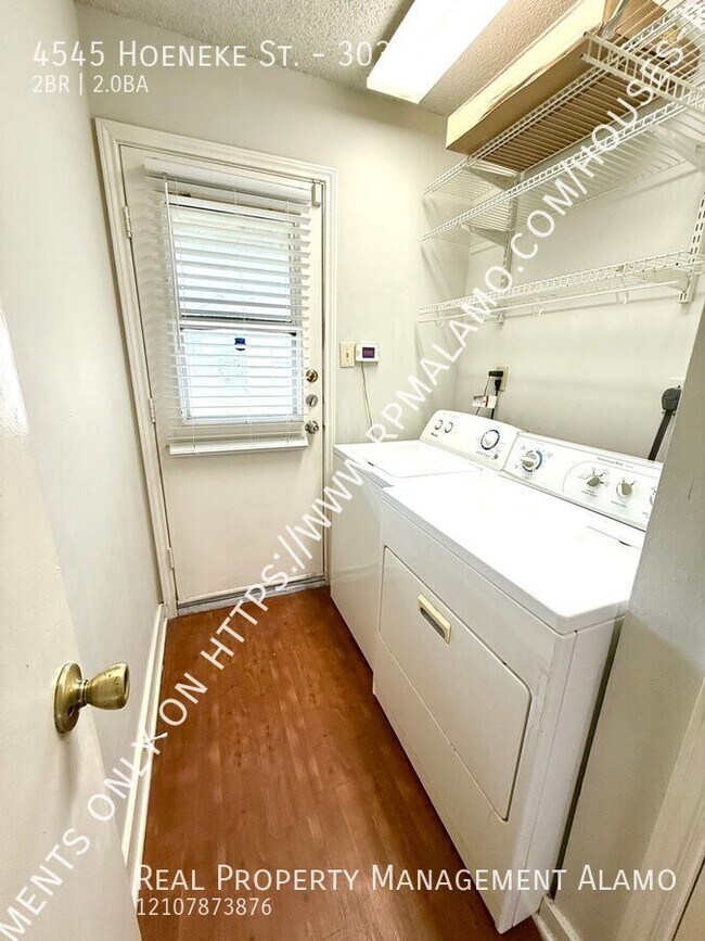 Building Photo - 4545 Hoeneke Dr