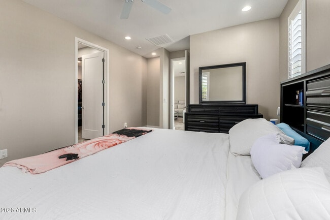 Building Photo - 11410 N 50th Ln