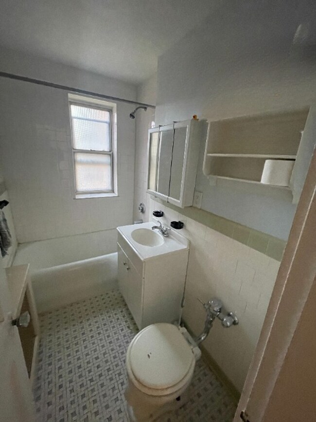 Building Photo - JP one bedroom AUG