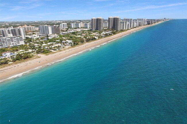 Building Photo - 2716 N Ocean Blvd