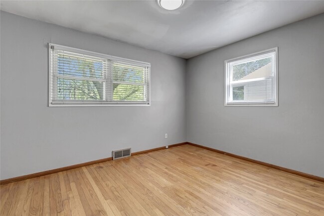 Building Photo - 765 Babler Dr
