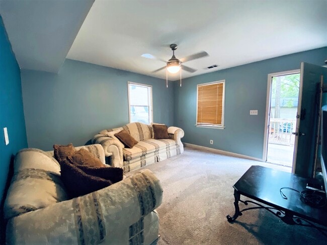 Living Room Common Area - 1027 Curran St NW