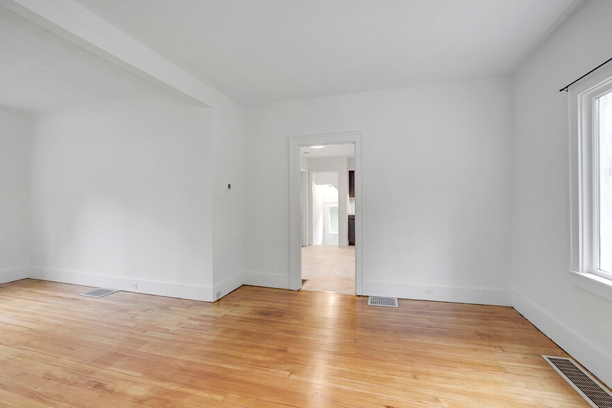 Building Photo - 1633 McDonald St NW