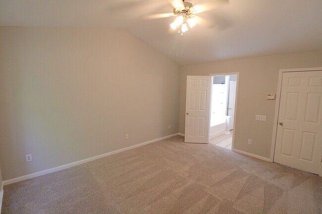 Building Photo - Updated 3-Bedroom Home in Silverstone Neighborhood – Move-In Ready!