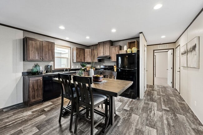 Building Photo - 30 Grant St