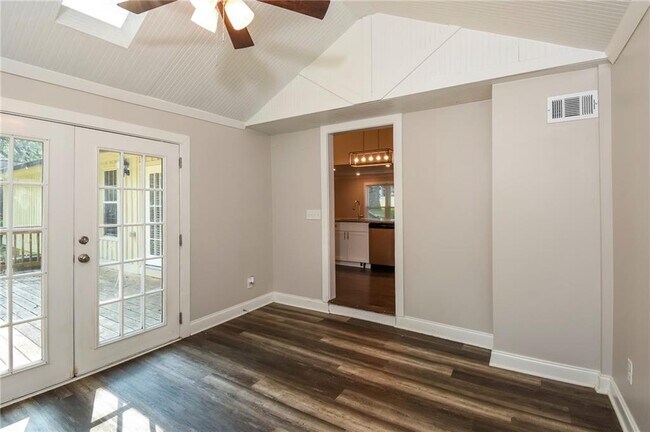 Building Photo - 3969 Carter Dr NW