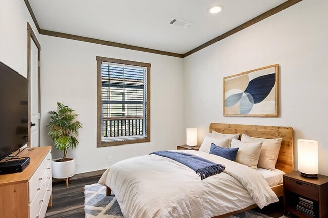 Building Photo - 1609 Swallowtail Dr