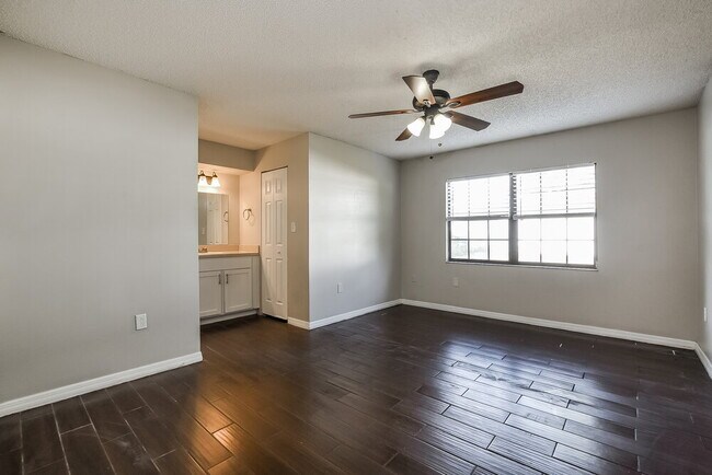 Building Photo - 503 Firewood Ave