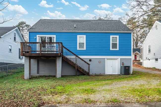 Building Photo - Cute 3BR Cottage in East Durham!  Available Now!