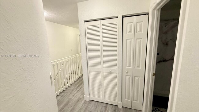 Building Photo - 5725 NW 114th Path