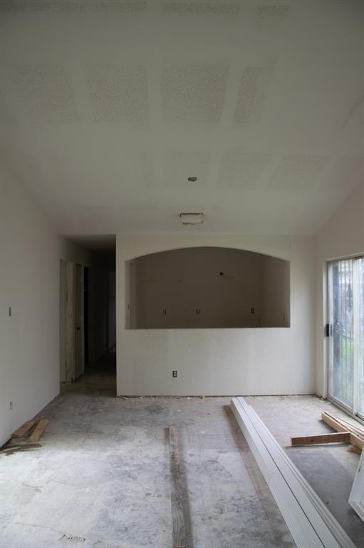 Building Photo - 10356 Chelmsford Dr